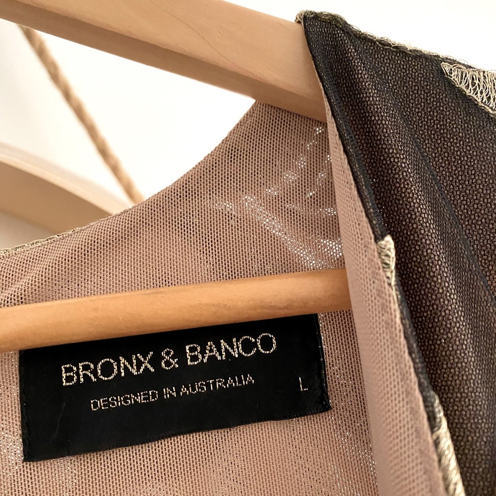 Bronx & Banco gown, worn only for a few hours - Picture 2 of 4